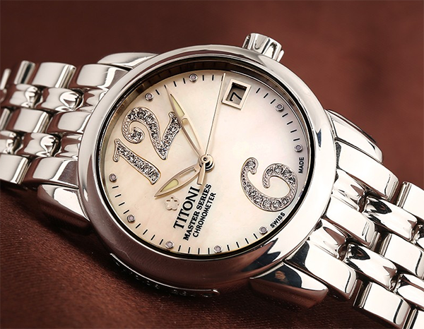回收二手手表梅花：不仅价格让人心动，还能与“费黄金”媲美