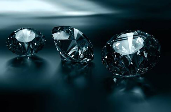 天然钻石被传地位不保？商家直言人工钻石回收没价值