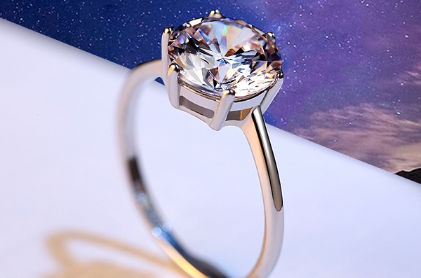 一克拉铂金钻石戒指值钱吗？回收钻石最重要的不是克拉？