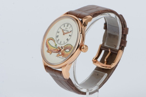 表盘中国风十足的雅克德罗艺术工坊手表回收价格仅公价一半?   