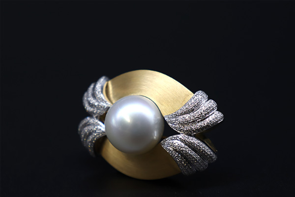 工艺美感能增加天然南洋珍珠钻石胸针的钻石回收价格吗?