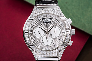 旧手表的价格大公开 伯爵满天星5折回收太惊人