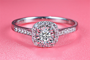 白金带钻戒指怎么回收 是看材质还是看钻石