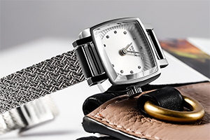二手手表回收多少钱是看品牌决定价格吗