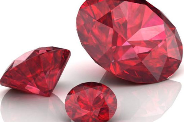 哪种颜色的宝石最珍贵 怎么区分这些宝石