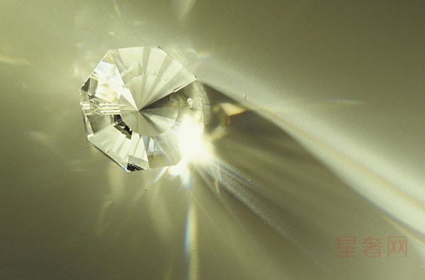 一克拉钻石回收行情如何 钻石重量和净度哪个是关键