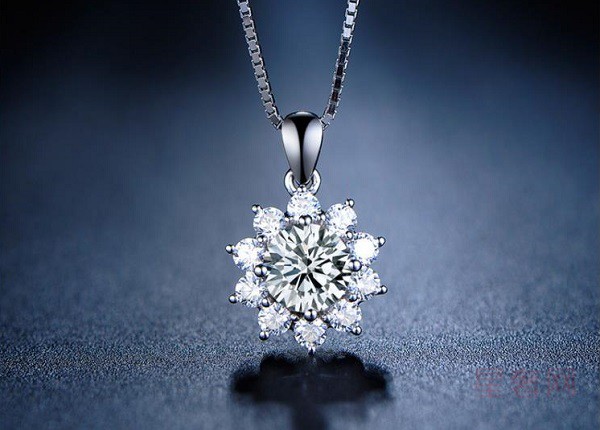 二手店回收钻石价格持续降低 钻石保值是伪命题？