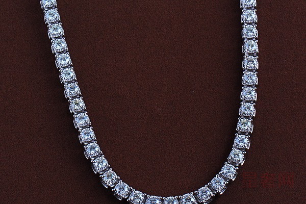 这几种款式的钻石首饰！暴露了钻石回收价格的层次！