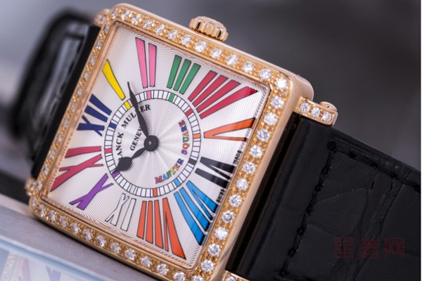 女款二手法穆兰手表色彩纷呈 回收名表价格因何变动