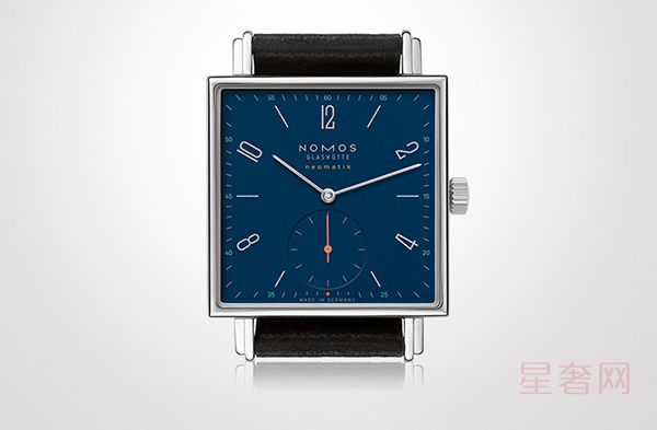 NOMOS Tetra系列回收二手手表价格为何高？因为它男女通吃