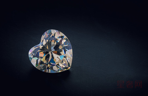 钻石回收价值大比拼,人工钻果真干不过天然钻！