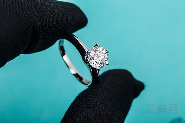 蒂芙尼一克拉钻石戒指回收多少钱 六爪和四爪谁更好