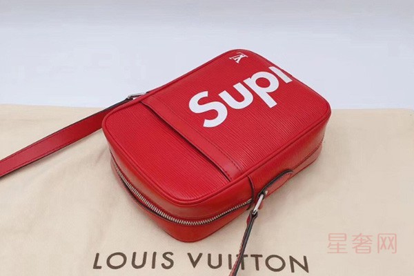 二手奢侈品路易威登Suprme联名款红色相机腰包