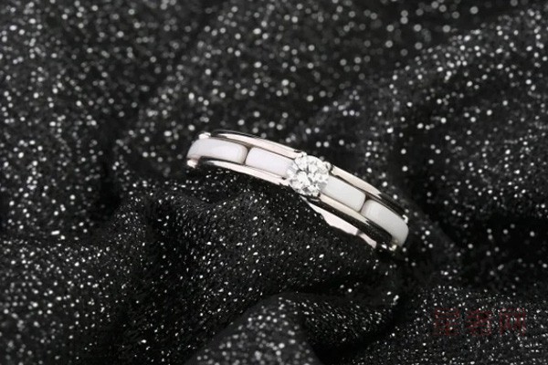 二手香奈儿18k白金陶瓷钻石戒指
