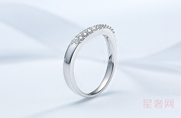二手唯爱品越白18K金V型28分钻石戒指曾经的约定女款钻戒图