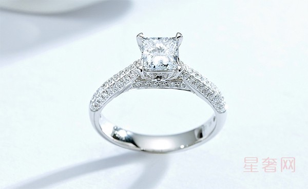 二手唯爱品越18K金50分豪华公主方钻石戒指GIA结婚钻戒图