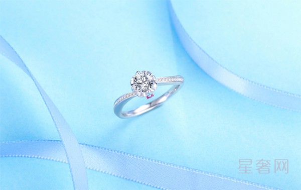 二手珂兰新品 白18K红宝石钻石求婚结婚戒指玫瑰之吻图