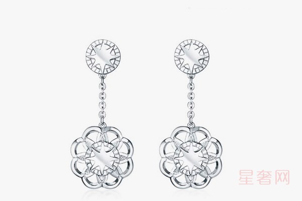 二手六福珠宝Pt950波西米亚系列花纹铂金耳环图片