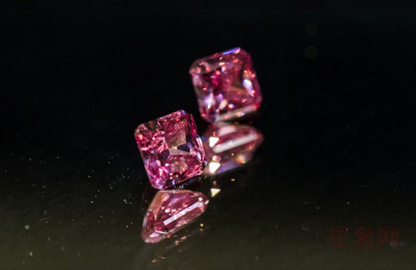 二手粉色钻石展示图