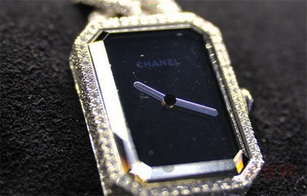 chanel手表回收价格靠人气能高一些吗
