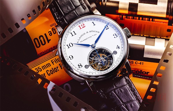 二手朗格手表回收价格基本值是高是低