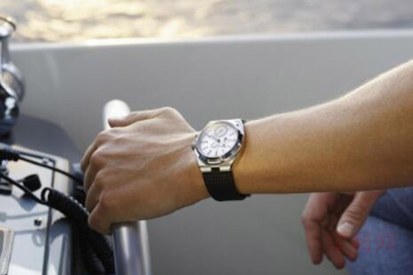 二手纵横四海江诗丹顿手表回收保值多少