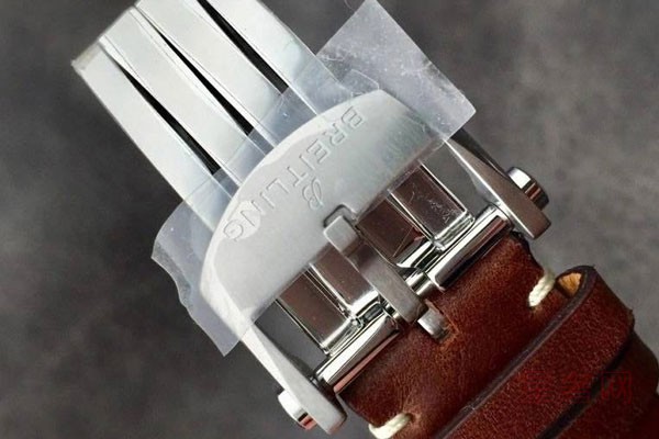有一些轻微氧化的百年灵手表能回收吗