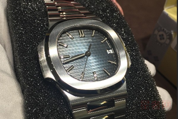 顶奢级别的百达翡丽手表回收一般几折