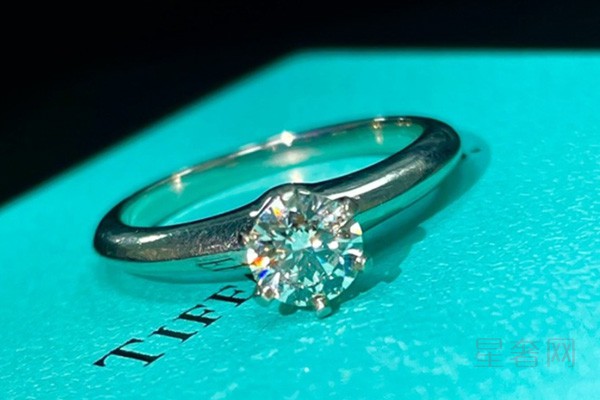 刚买来的铂金钻石戒指卖出去能卖多少
